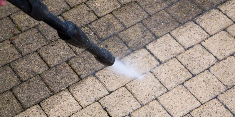 5 Signs It's Time for a Pressure Wash